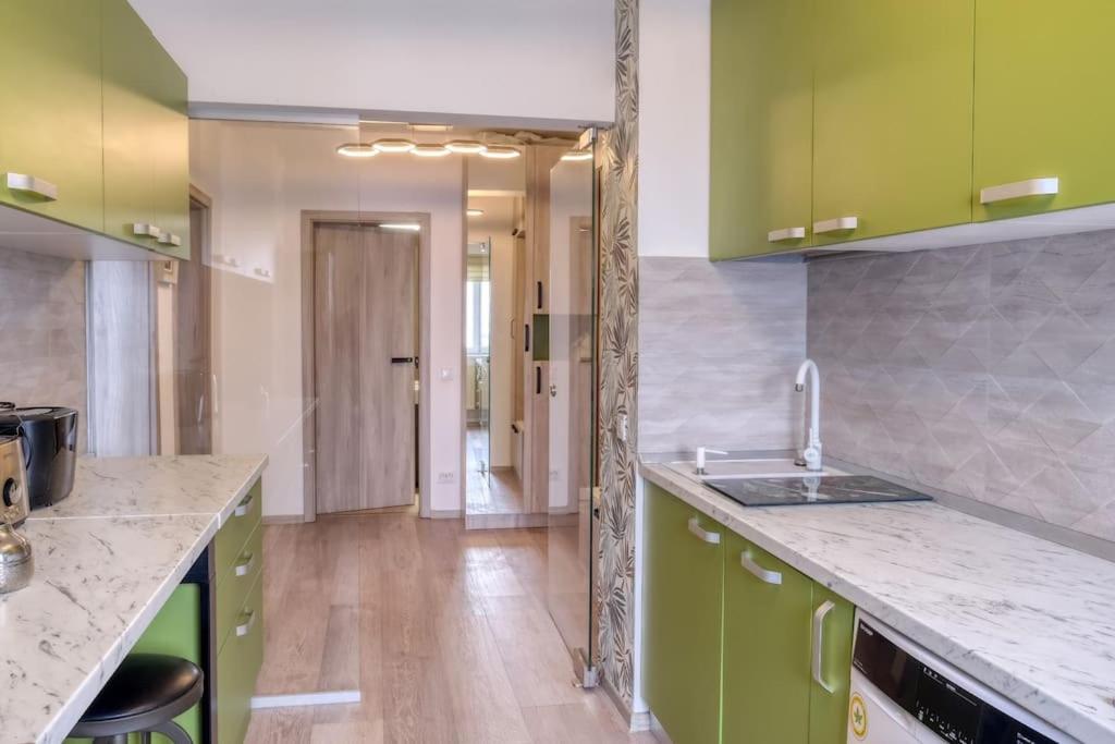Central Luxury Apartment With City View Μπρασόβ Εξωτερικό φωτογραφία